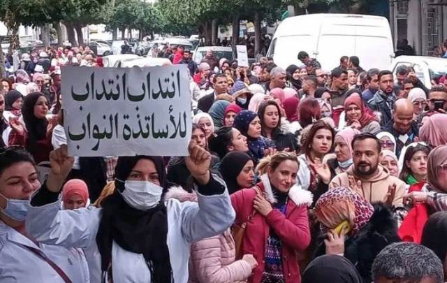 فيما الأساتذة النواب يحتجون..   جامعة الثانوي ترفض إدارة المسألة بعقلية النفعية المقيتة